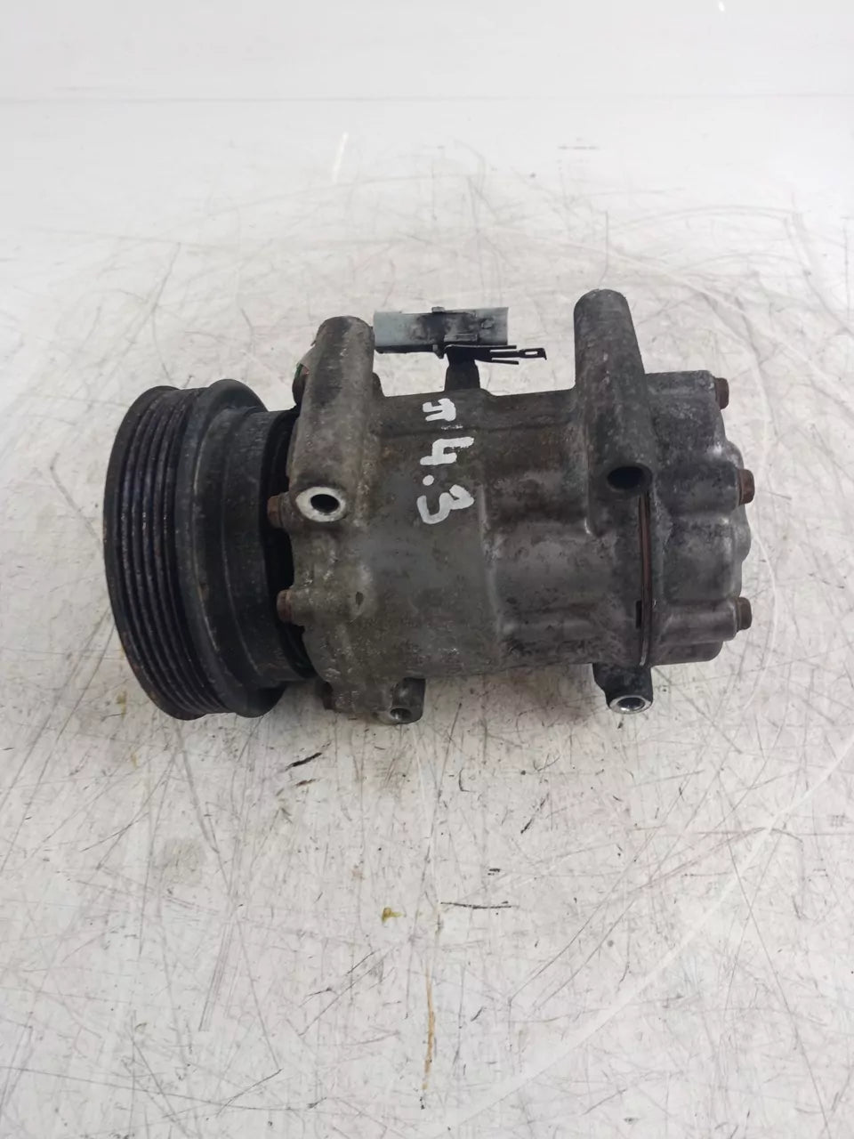 Compresor de aire acondicionado Mercedes-Benz Citan W415 1,5 CDI OM607.951 K9KB608 A4158300100