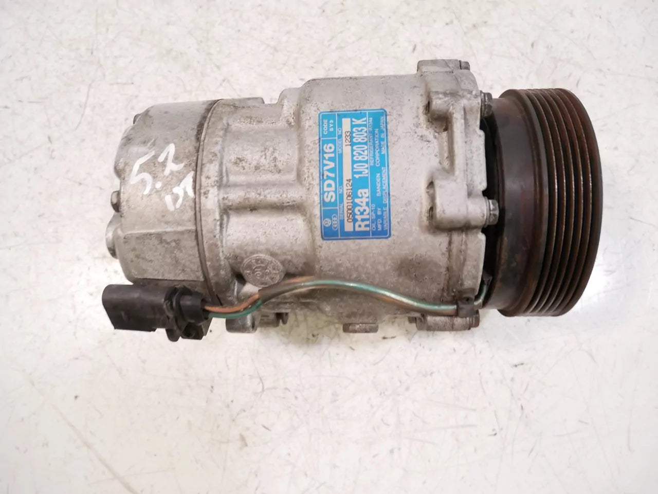 Compresor de aire acondicionado Seat Volkswagen 2,8 V6 BDE 1J0820803K