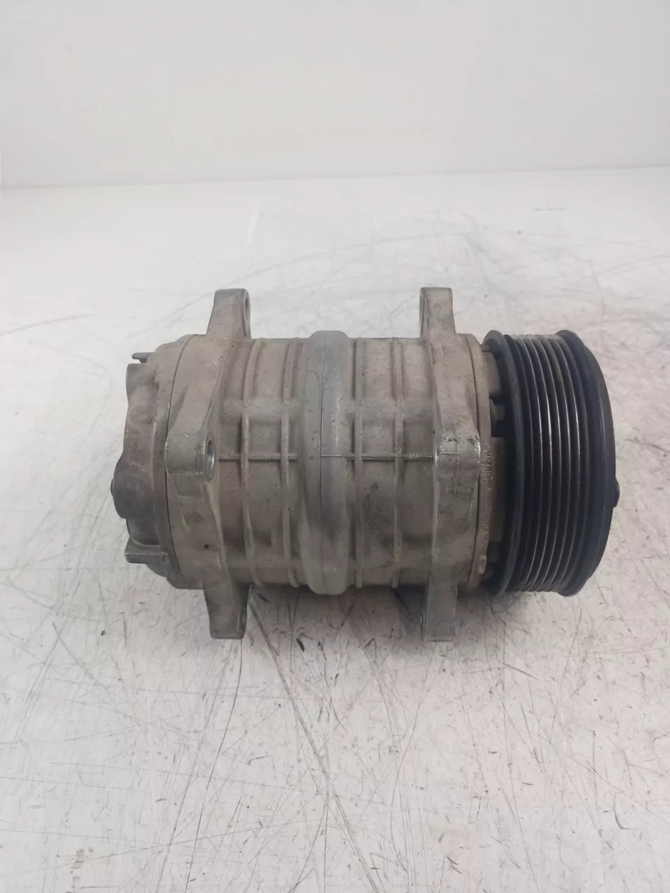 Compresor de aire acondicionado Mercedes-Benz Sprinter 2.0 Diesel OM654.920 654.920 03935853