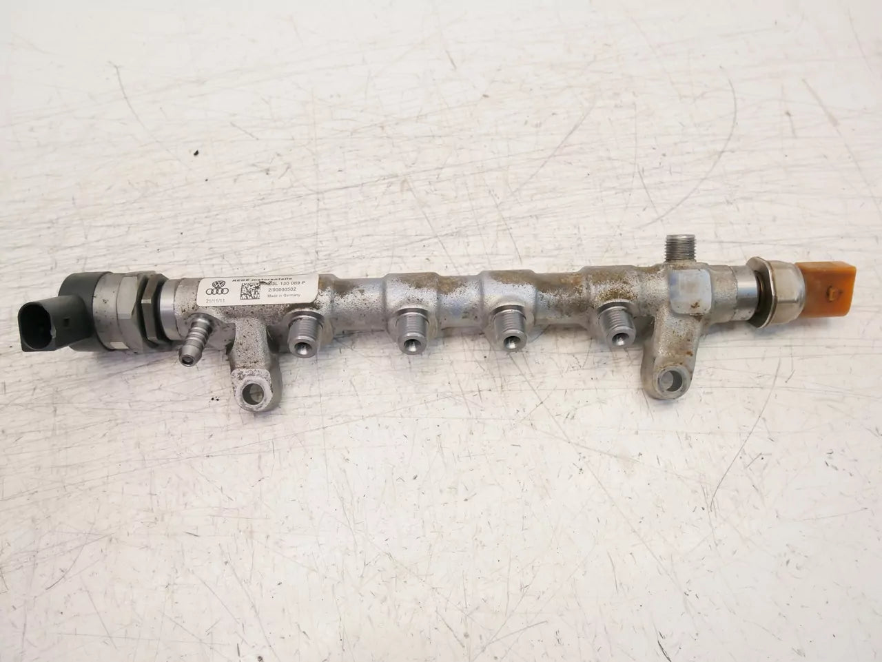 Rampa inyectora Skoda 2,0 TDI CFHC CFH 03L130089P