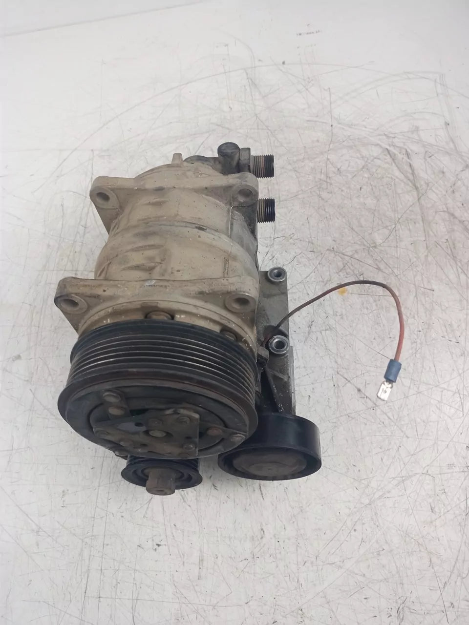 Compresor de aire acondicionado Mercedes-Benz 2.0 314 D OM654.920 OM654