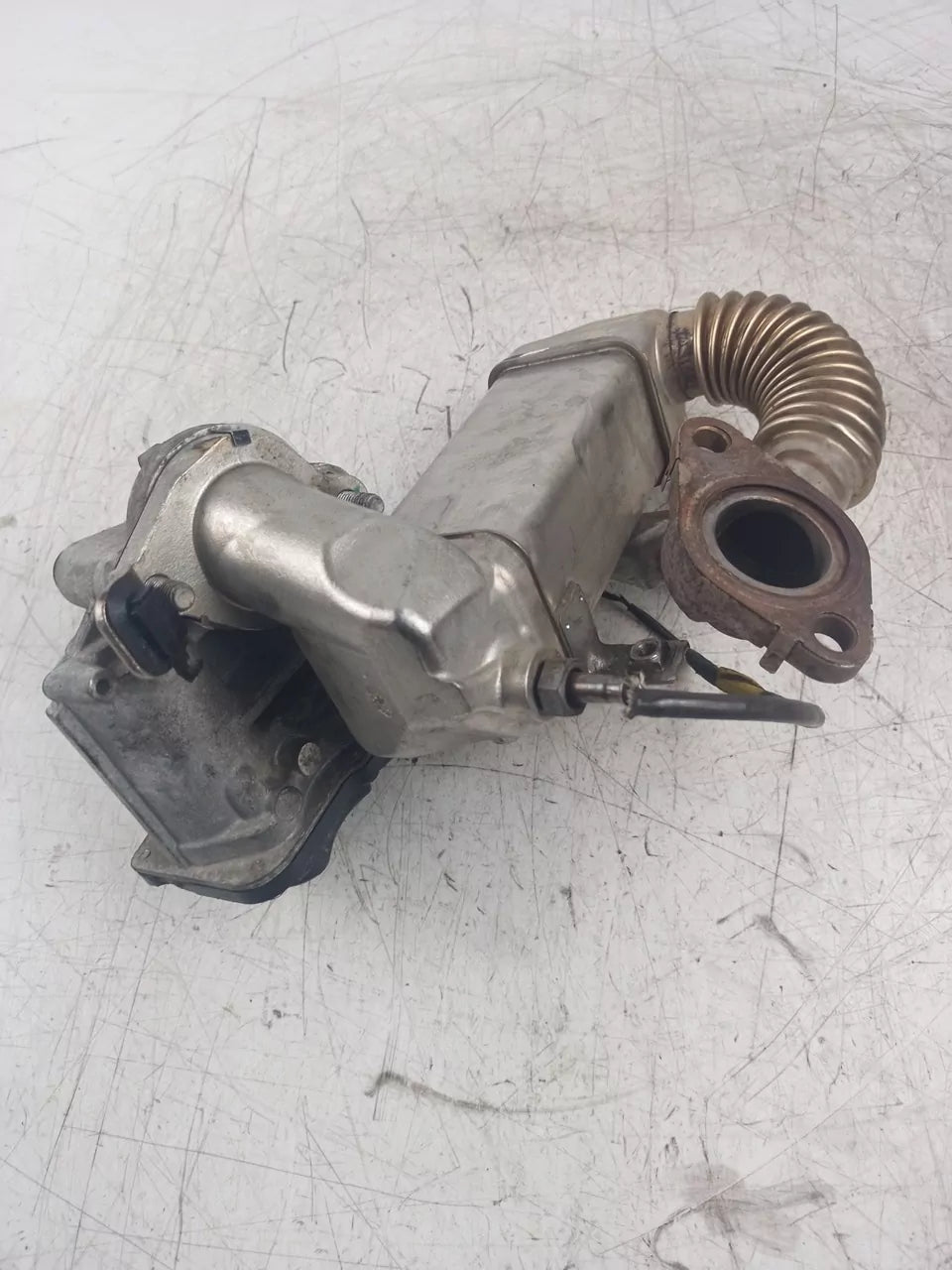 Válvula EGR Fiat Opel Renault Vivaro 1,6 CDTI R9M408 LWZ 147102408R