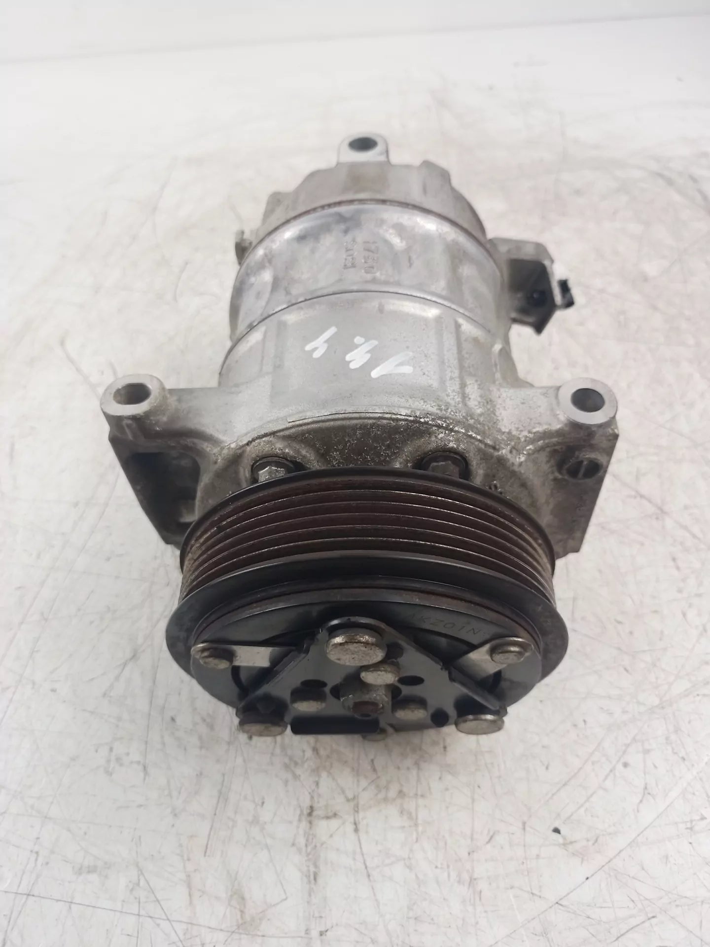 Compresor de aire acondicionado Dacia Nissan Renault 1,5 dCi K9K872 K9K OM608.915 247501004
