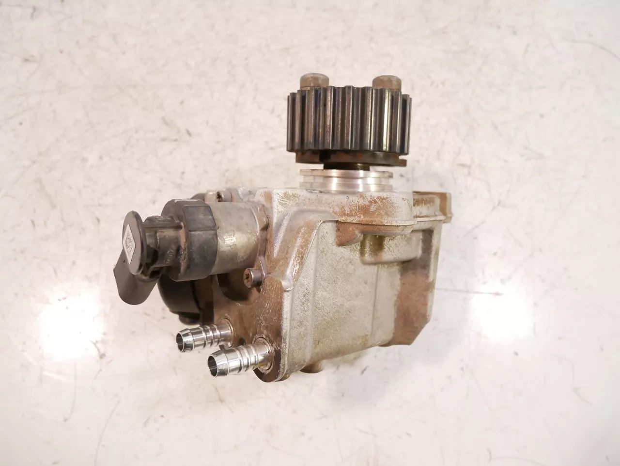 Bomba de alta presión Volkswagen 2,0 TDI CKU CKUC CKUB 03L130755AB