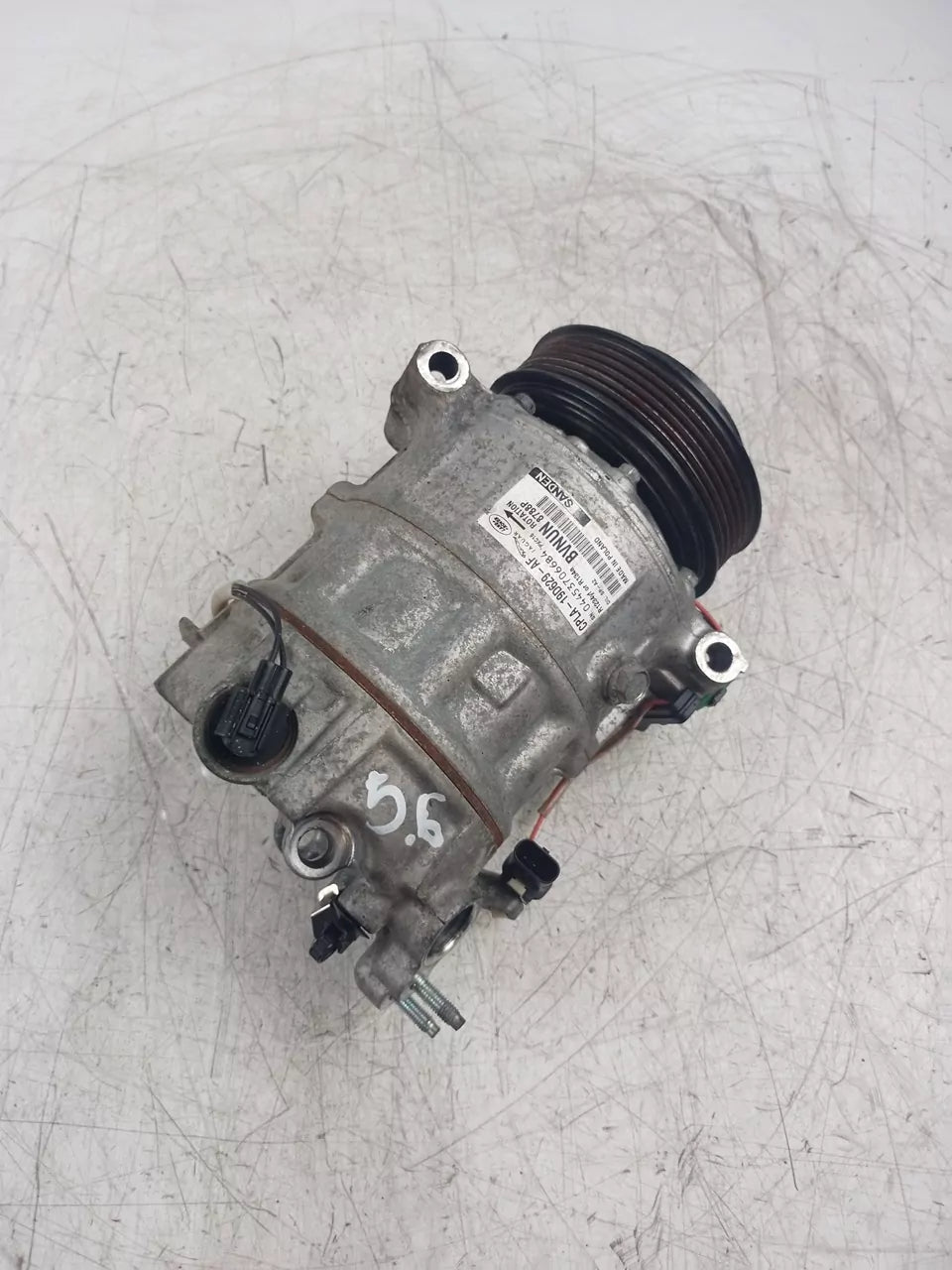 Compresor de aire acondicionado Land Rover 3.0 SDV6 4x4 Gen2 306DTA 306DT CPLA-19D629-AF