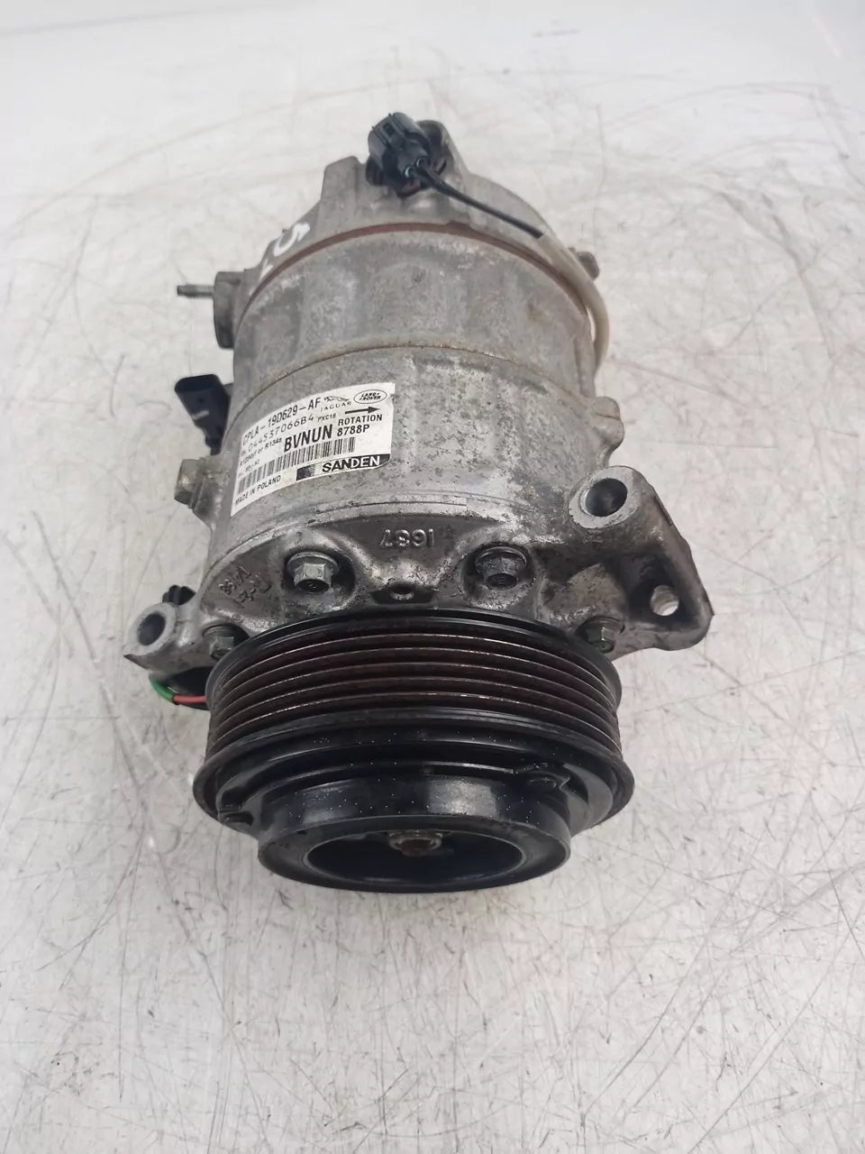 Compresor de aire acondicionado Land Rover 3.0 SDV6 4x4 Gen2 306DTA 306DT CPLA-19D629-AF