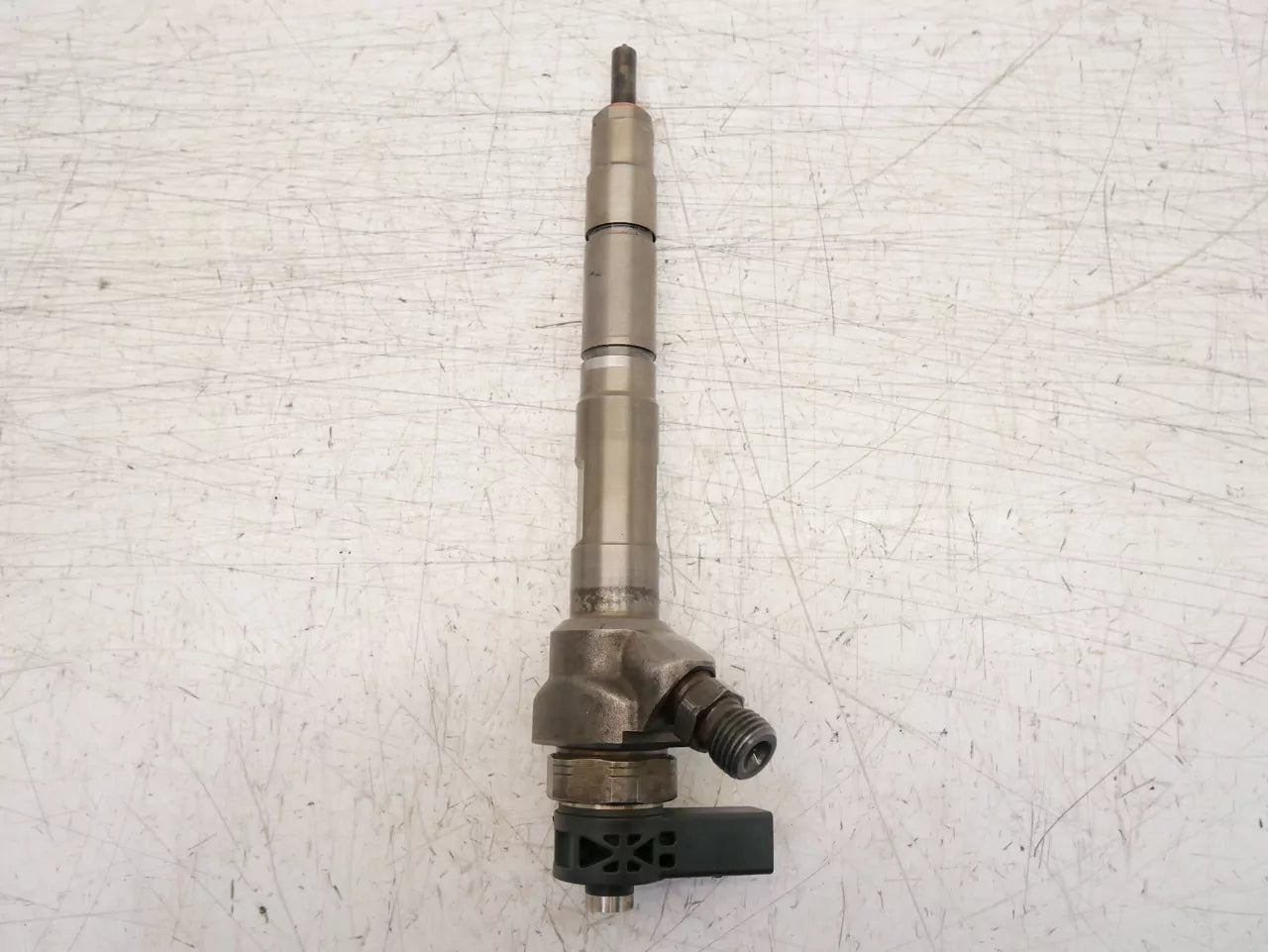 Inyector Boquilla de inyección Seat 2,0 TDI CFGC CFG 03L130277J