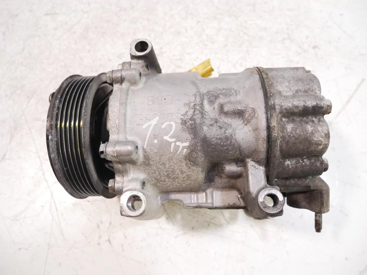 Compresor de aire acondicionado Peugeot 1,6 BlueHDI DV6FC BHZ BH01 9819711880