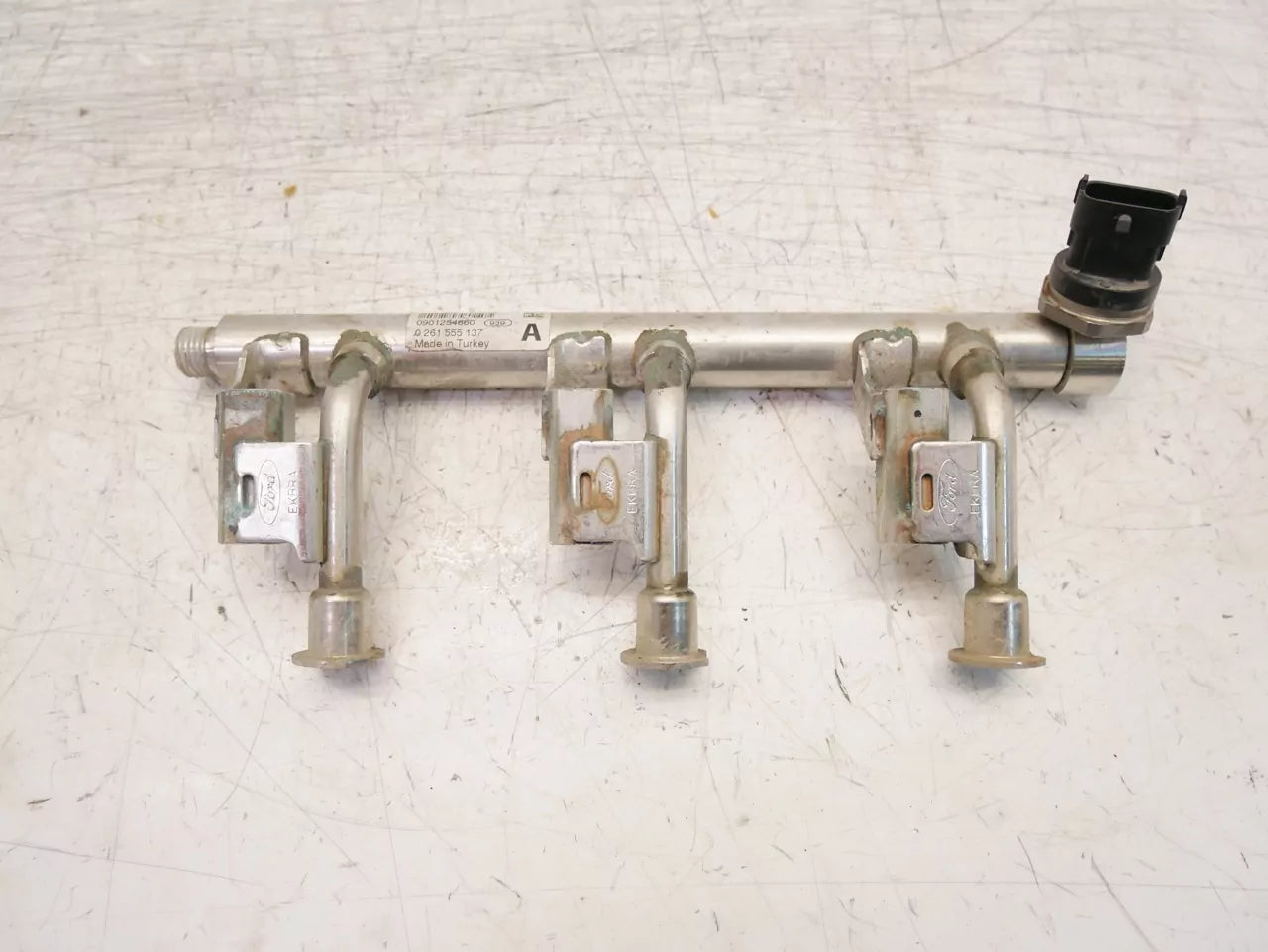 Rampa de inyectores Ford 1,0 P4JB DM5G-9H487-AA