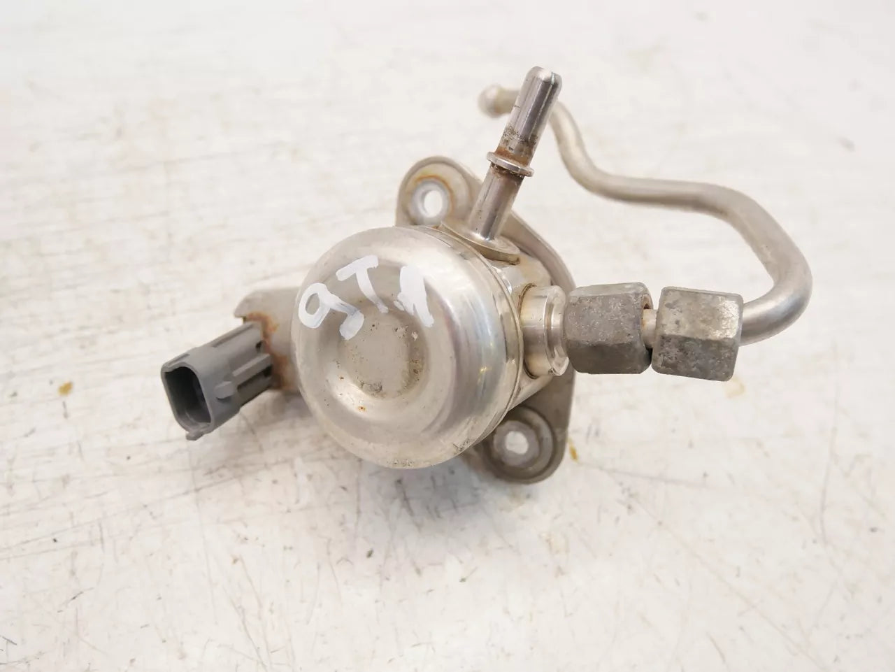 Bomba de combustible Ford Fiesta VI 1.0 P4JB CM5G-9D376-GA