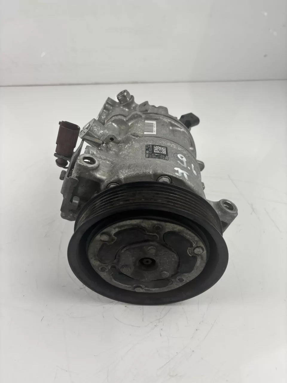 Compresor de aire acondicionado Audi A5 2.0 TDI Mild Hybrid DTNA DTN 8W0816803L