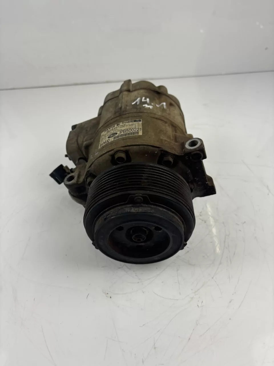 Compresor de aire acondicionado Land Rover 3.6 D V8 368DT LR012801 7H42-19D623-AB