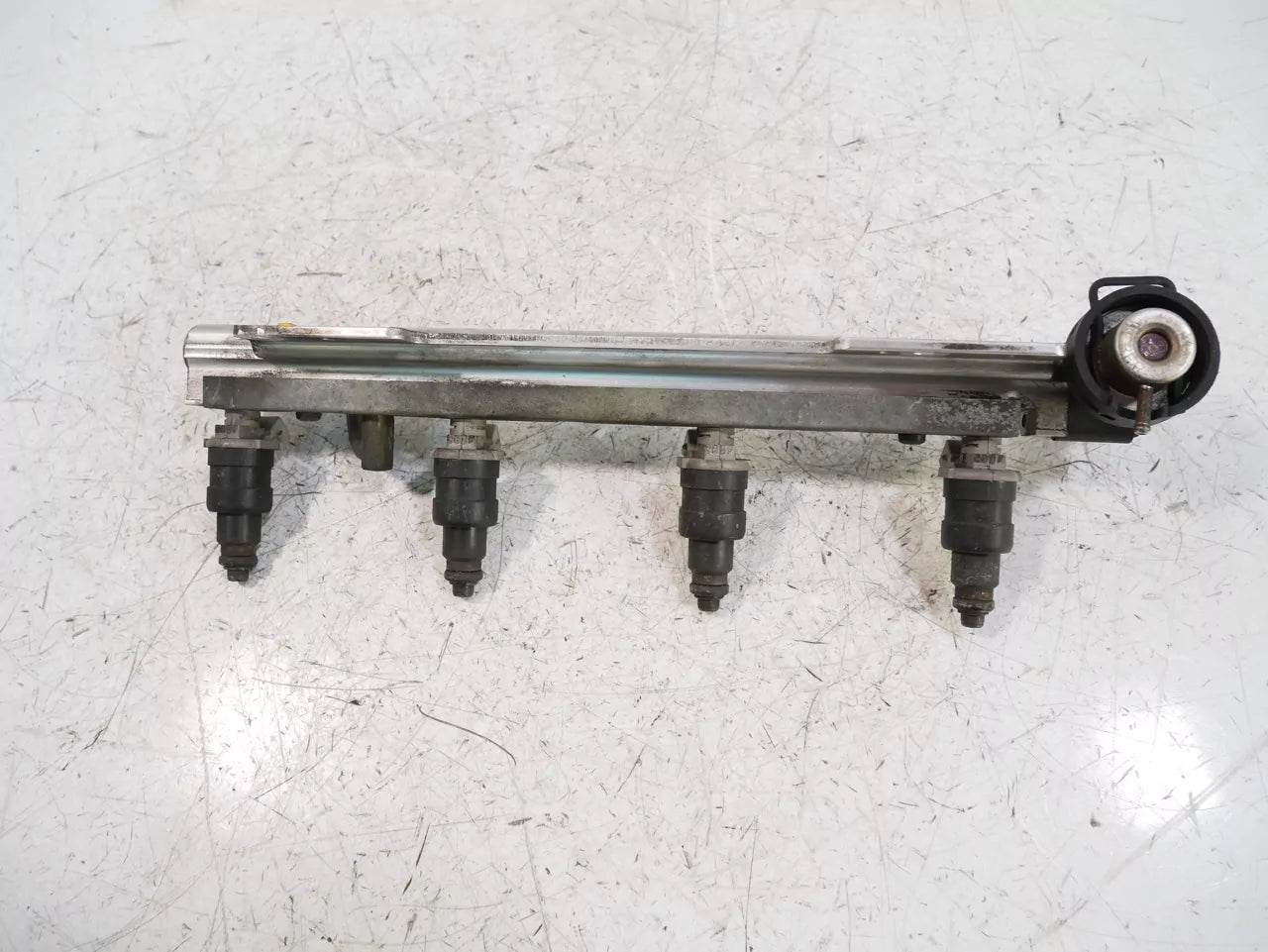 Rampa de inyectores Volvo 1,9 B4194T 9202804