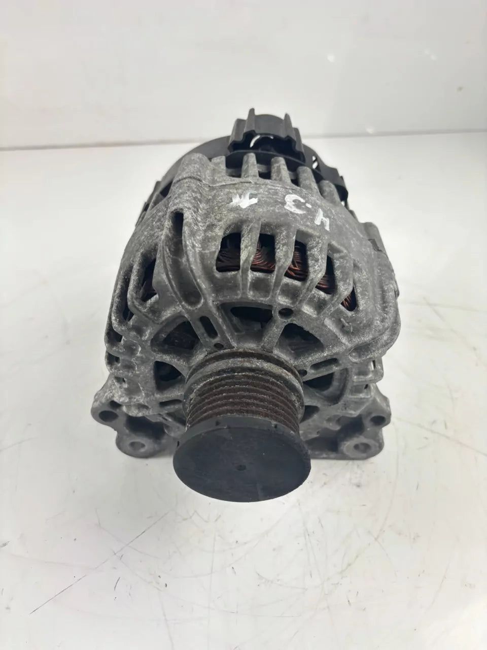 Alternador Audi A4 A5 Q5 2.0 40 TDI DETA DET 04L903027