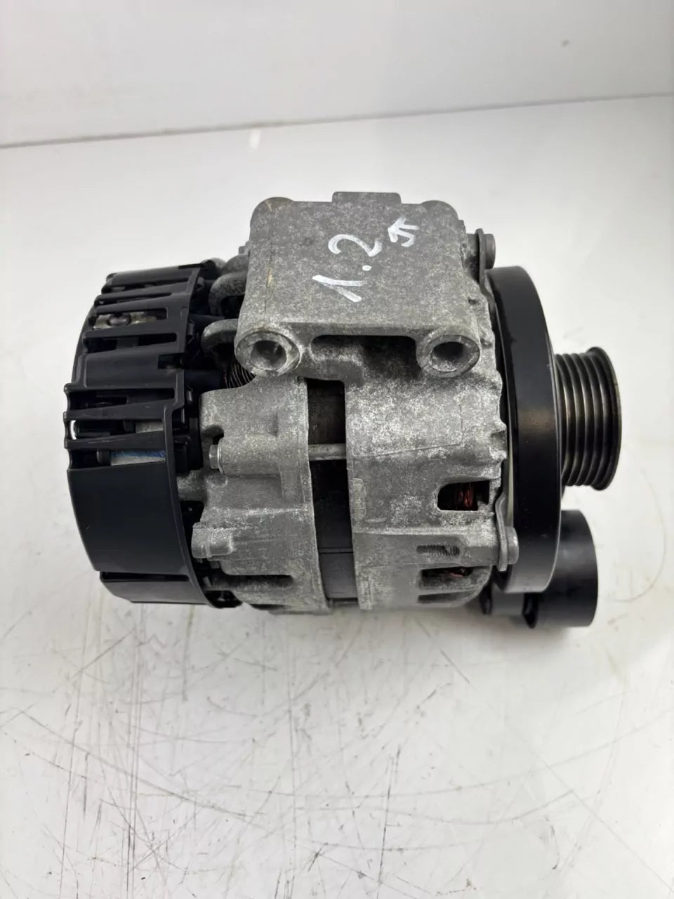 Alternador Audi A4 B9 A5 2.0 40 TFSI DLVA DLV 06L903018JX