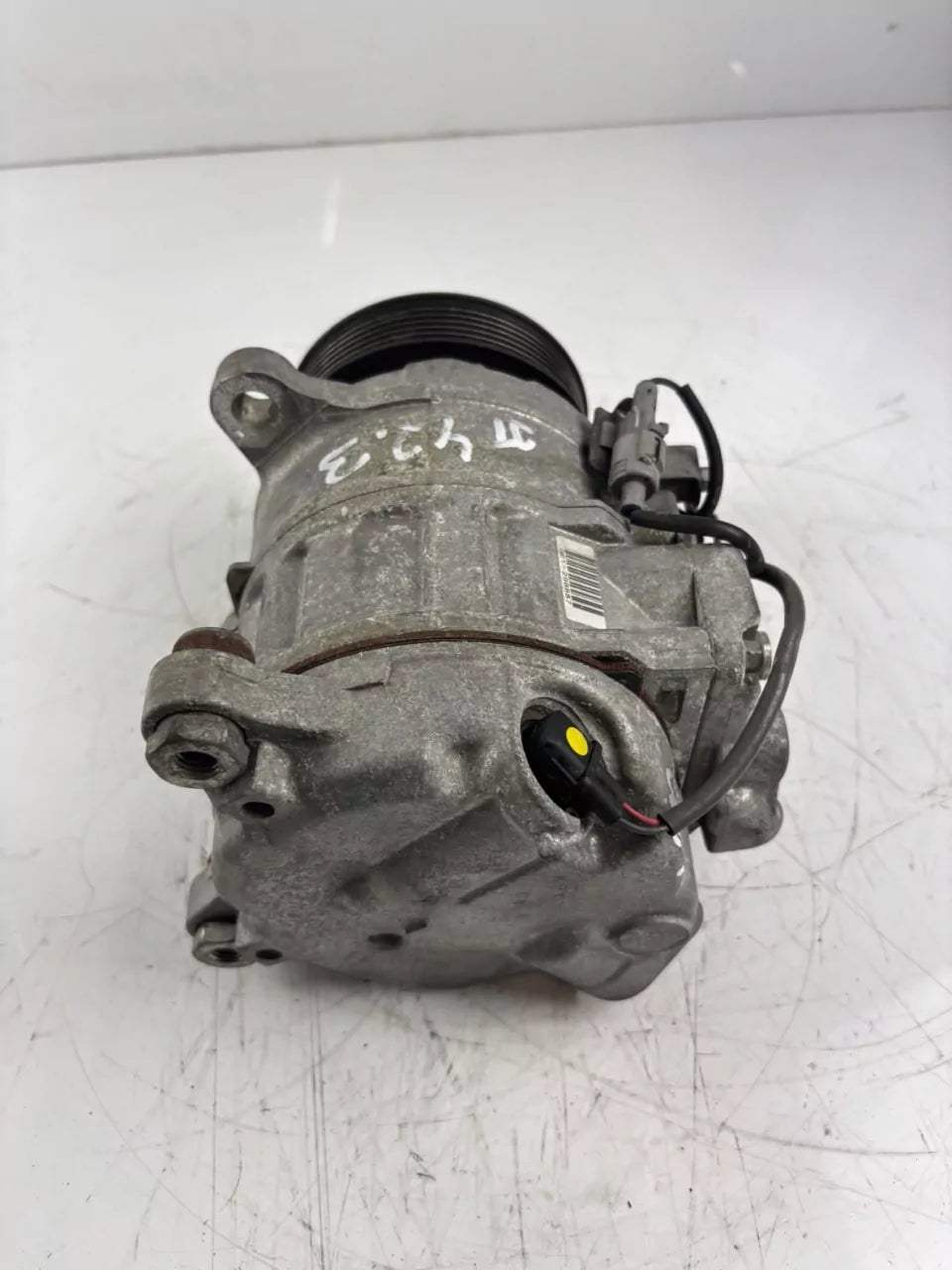 Compresor de aire acondicionado BMW Serie 6 F12 F06 3.0 640 d N57D30B N57 9216466 447140-1231