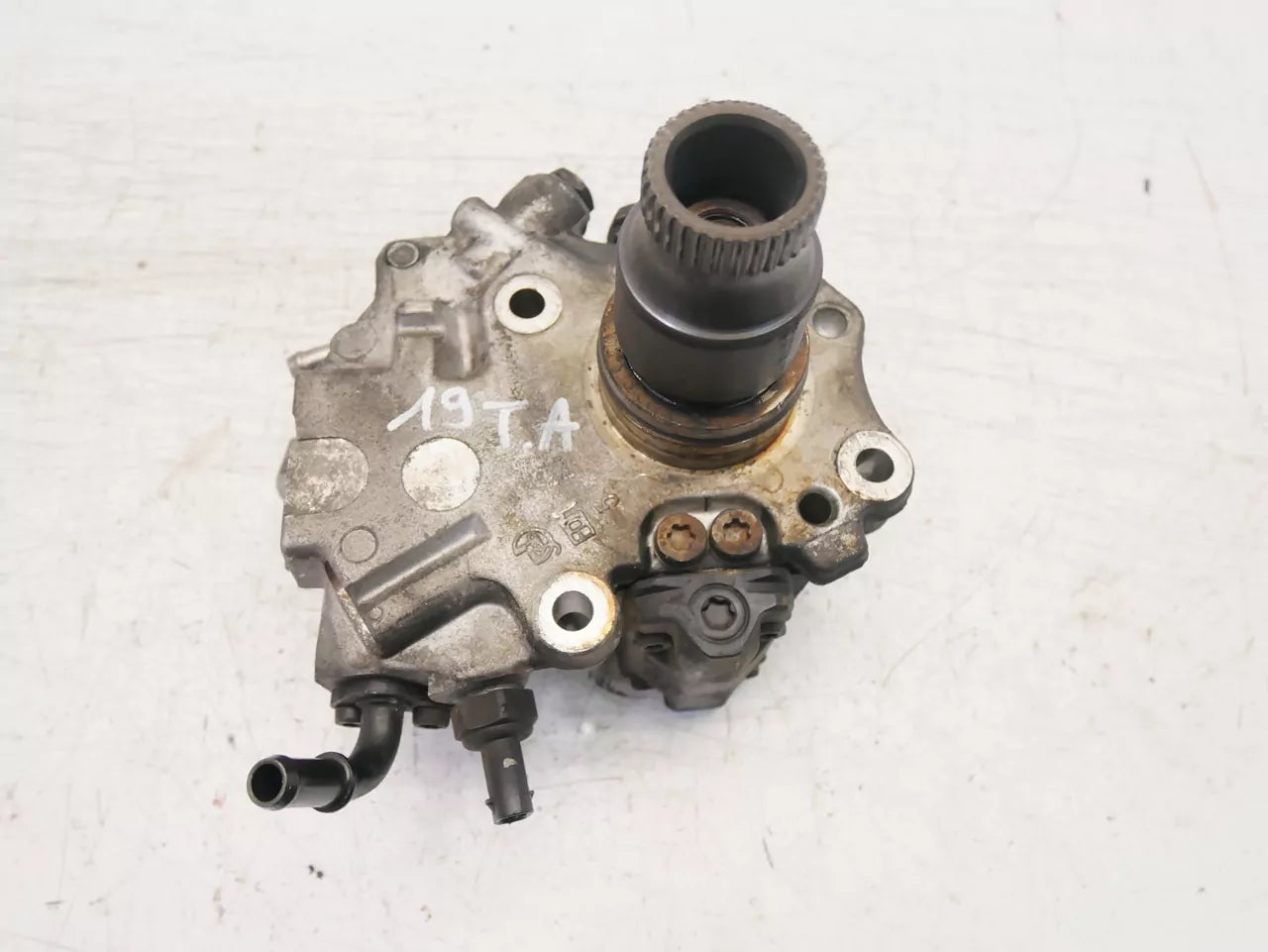 Bomba de alta presión Mercedes-Benz 2,2 CDI 651.911 OM651.911 A6510701201