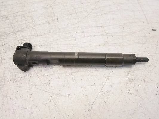 Inyector Boquilla de inyección Mercedes-Benz 2,2 CDI 651.911 OM651.911 A6510704987