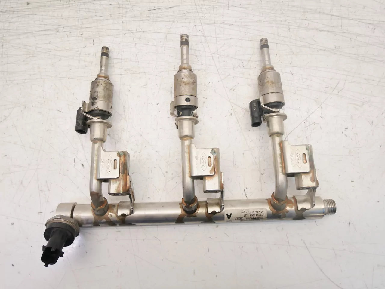 Rampa de inyectores Ford 1,0 gasolina P4JA C10FD0X DM5G-9H487-AA