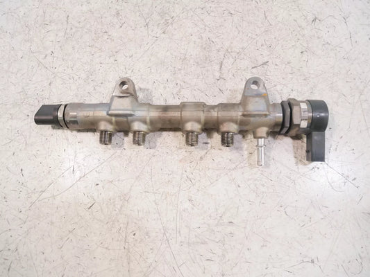 Rampa inyectora BMW 1,5 B37D15U0 B37D15A B37 8511629