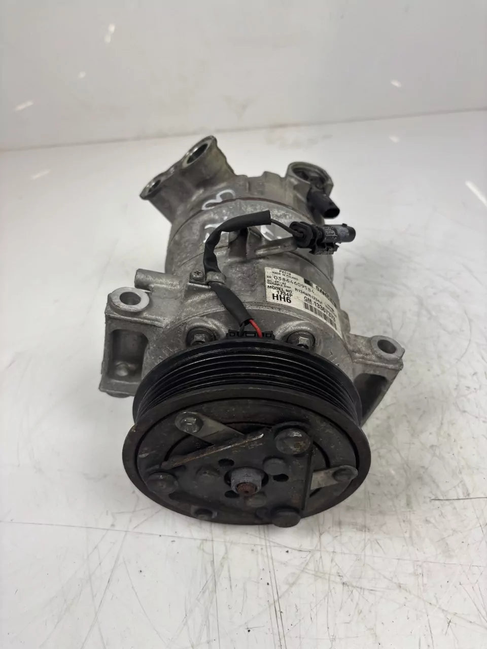 Compresor de aire acondicionado Opel Insignia Antara 2,0 CDTI B20DTH LFS 13367373