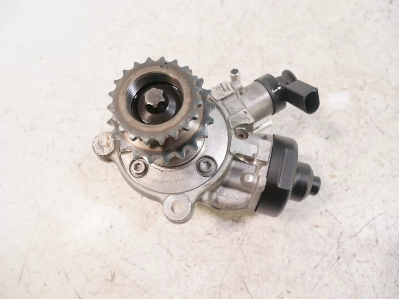 Bomba de alta presión BMW 2,0 318 d B47D20A B47 8511626