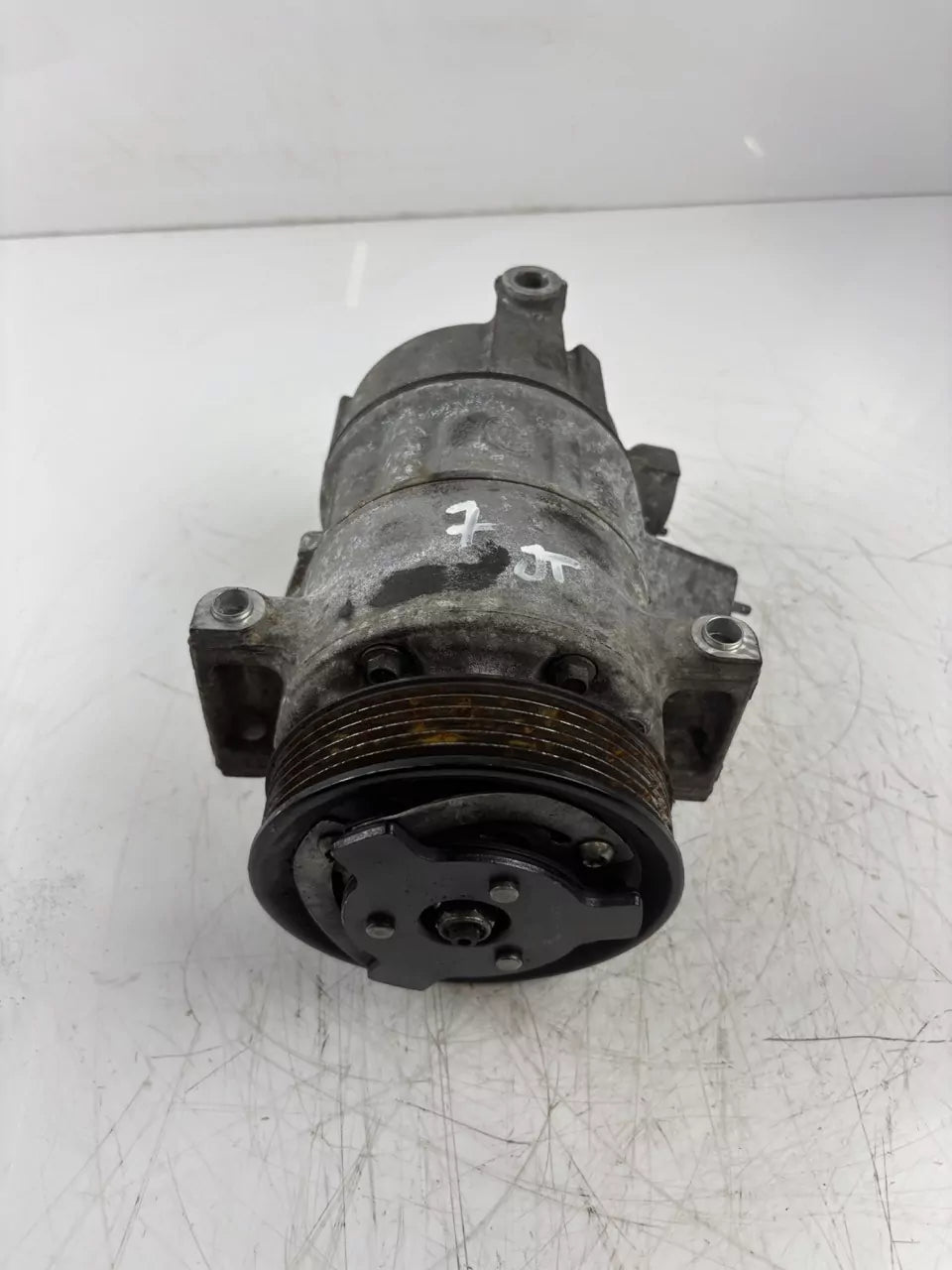Compresor de aire acondicionado Volkswagen Skoda Seat Polo Ibiza Fabia 1,2 TDI CFWA CFW 5N0820803H