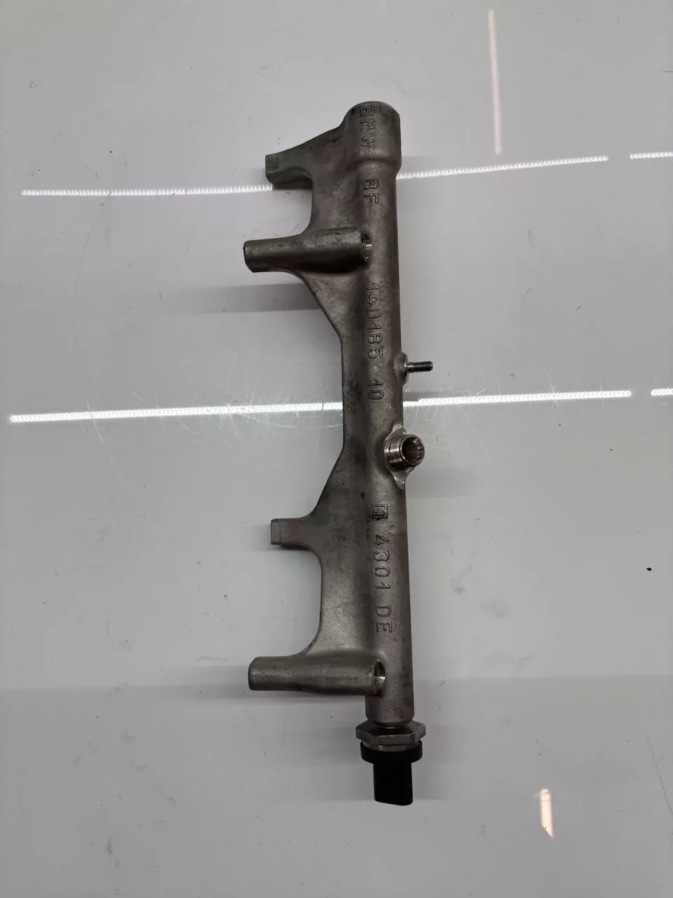 Riel inyector Mini F55 F56 F57 1.2 gasolina B38A12A B38 13538694197