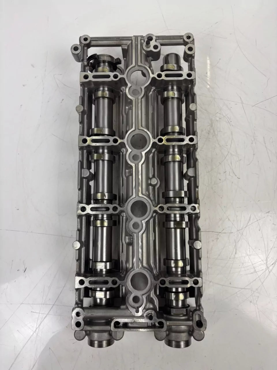 Alojamiento del árbol de levas Mercedes-Benz 2,0 200 d OM654.920 654.920 A6540902500