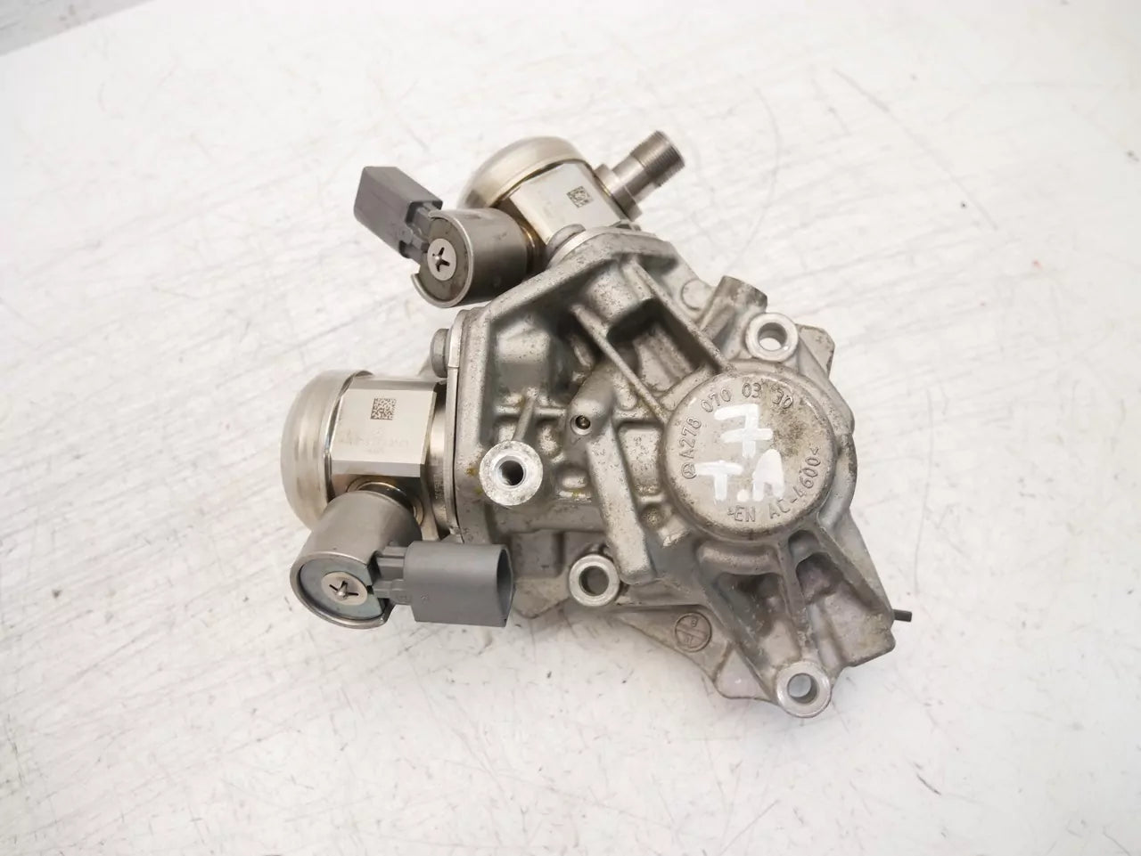 Bomba de combustible Mercedes-Benz 4,7 V8 CLS E 500 M278.922 A2780700330 A2780700101