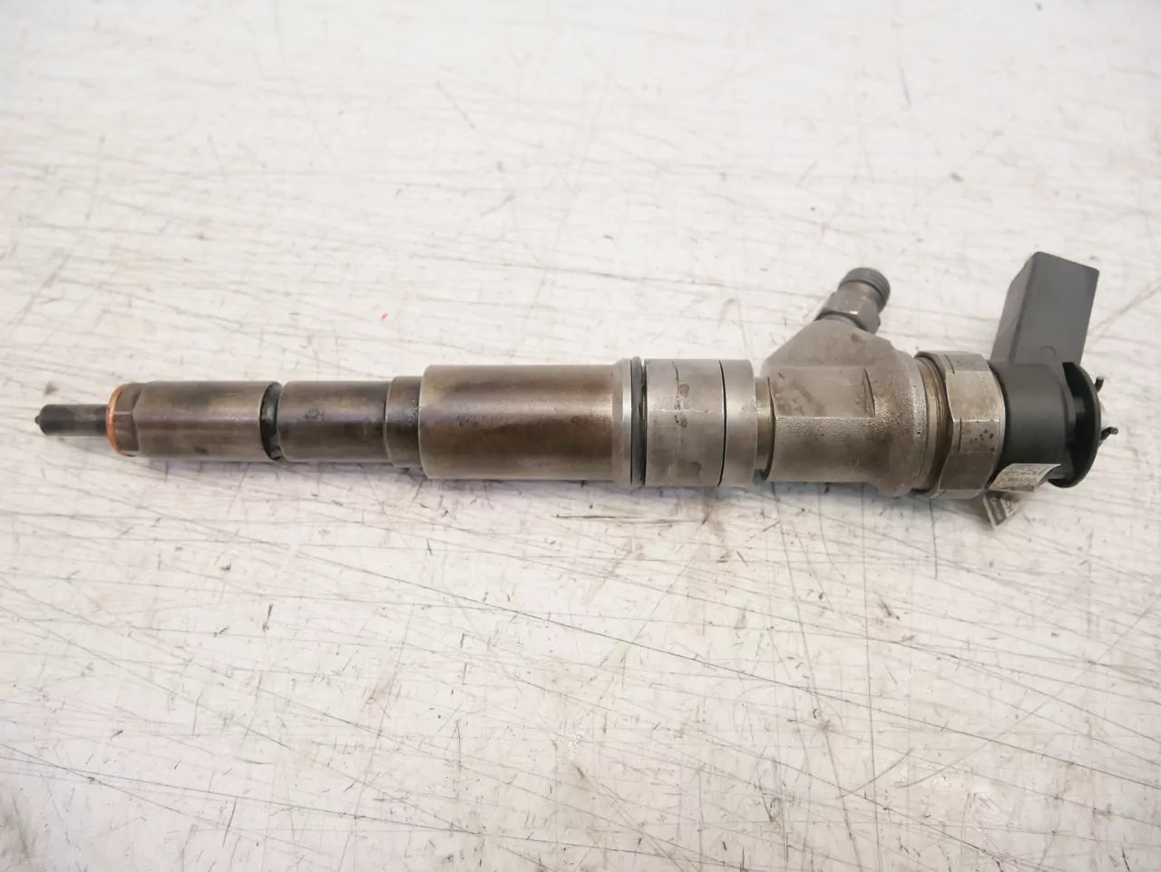 Inyector Boquilla de inyección BMW 2,0 Diesel 204D4 M47D20 M47 7793836