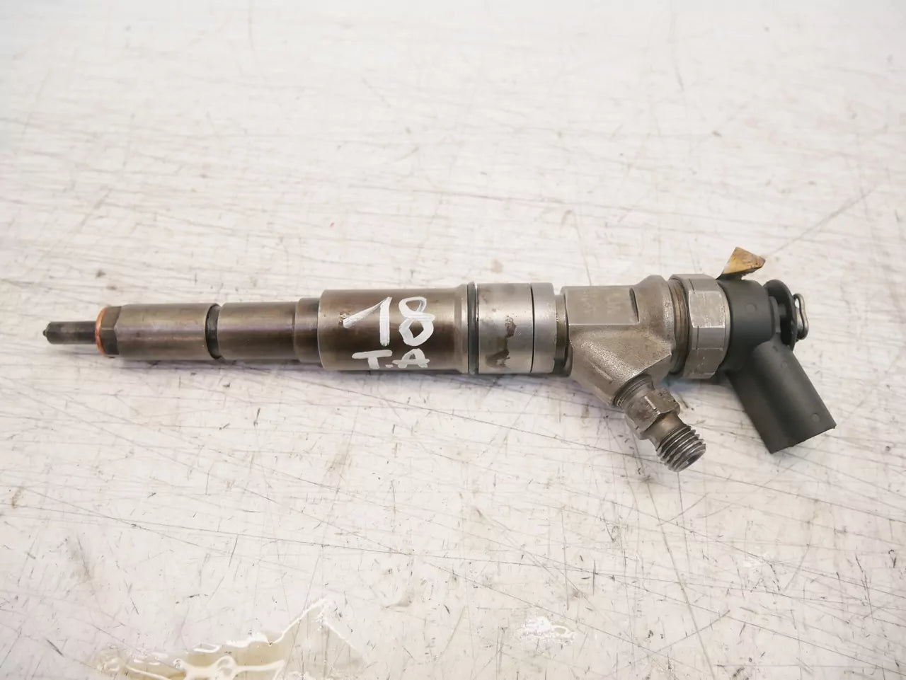 Inyector Boquilla de inyección BMW 2,0 Diesel 204D4 M47D20 M47 7793836
