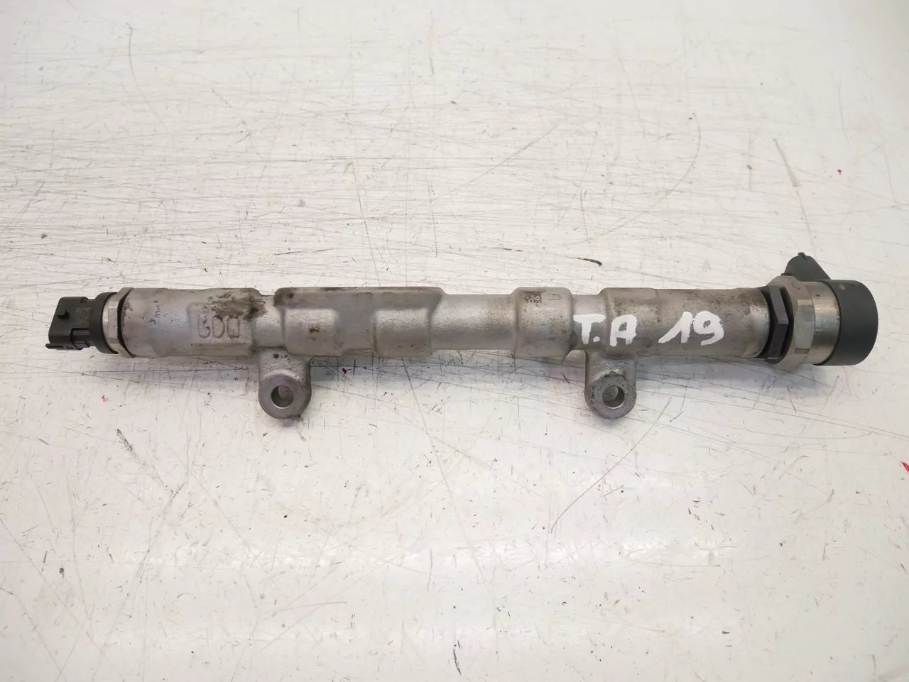 Rampa inyectora Land Rover 2,0 D 204DTD AJ20D4 G4D3-9D280-AA