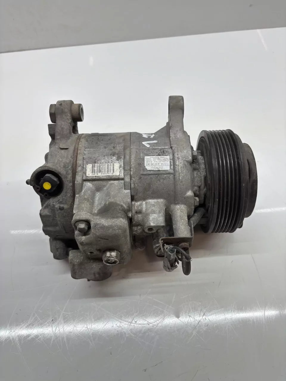 Compresor de aire acondicionado BMW Serie 3 E90 E91 E92 E93 2.0 318d 320d N47D20C N47 9223694