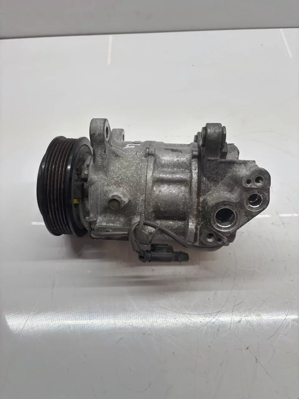 Compresor de aire acondicionado BMW F33 F83 F32 F82 F36 2.0 d 420d B47D20A B47 9299328