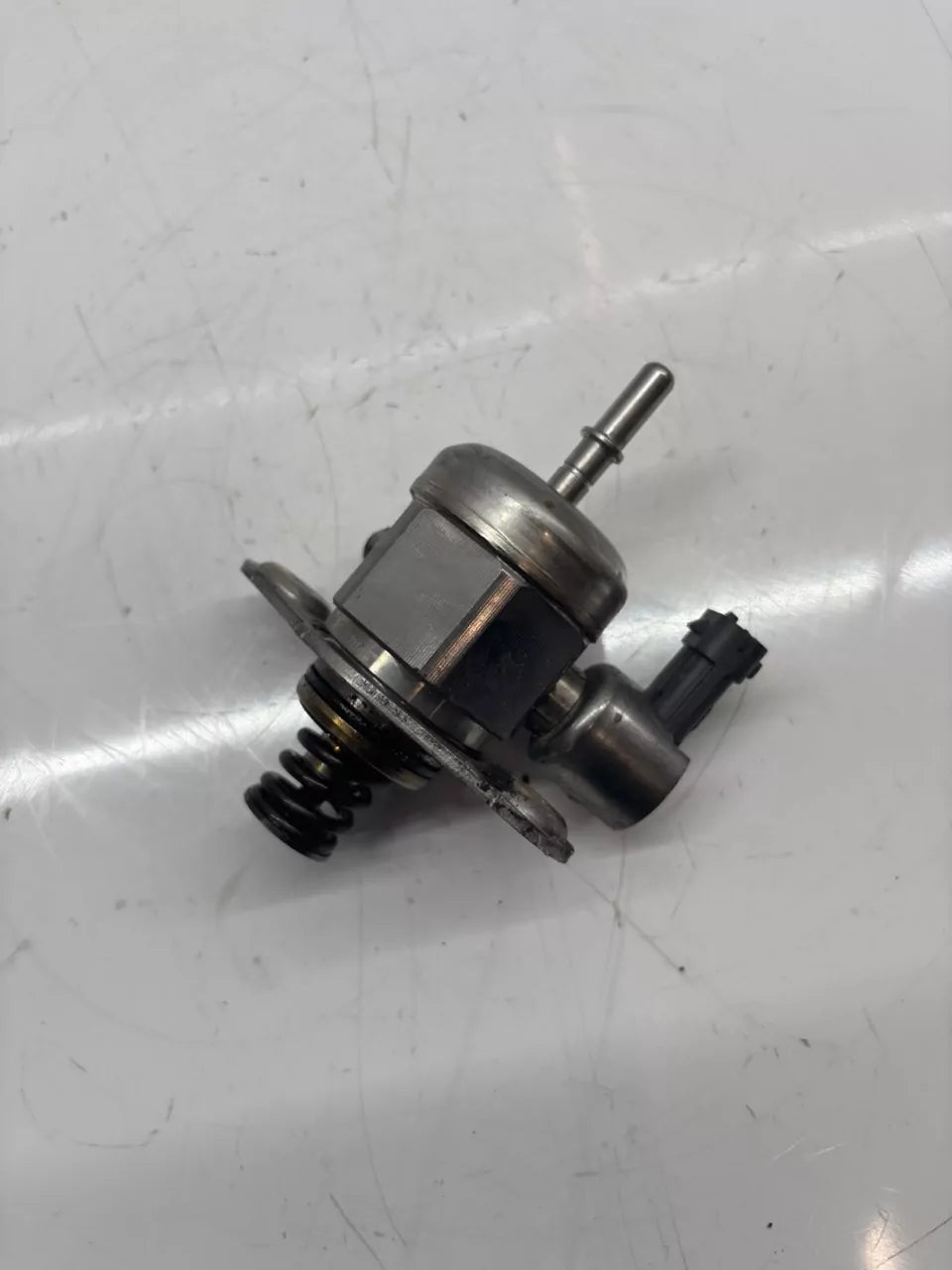 Bomba de combustible Peugeot 3008 SUV 1.6 THP 5GZ EP6FDT 5G01 9802540080