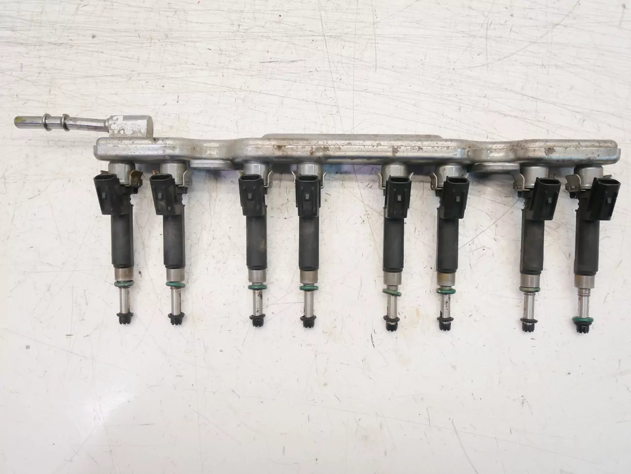 Rampa de inyectores Nissan 1,6 gasolina HR16DE HR16