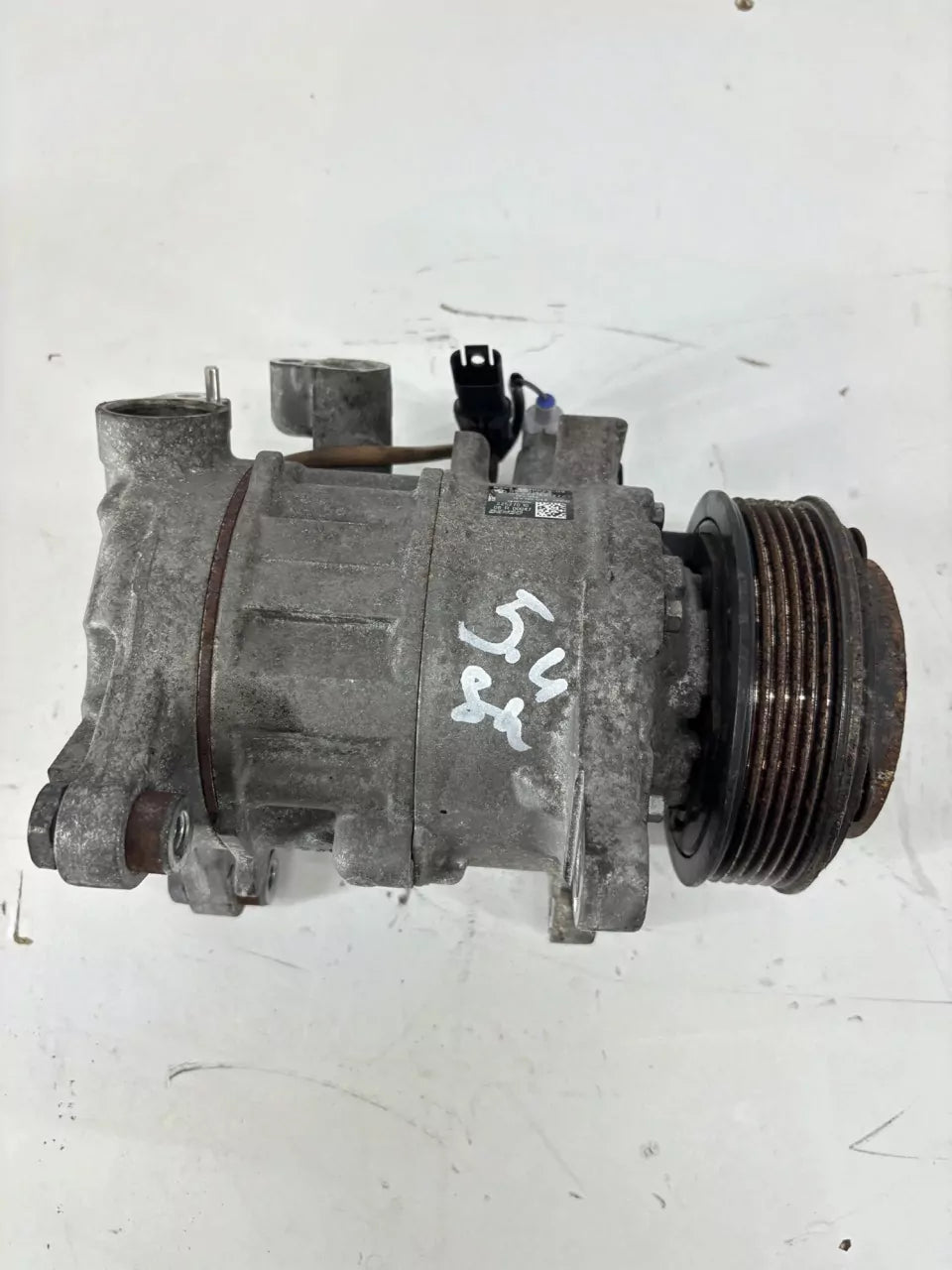 Compresor de aire acondicionado BMW Serie 3 F30 F34 F31 2.0 d 318d N47D20C N47 9330829