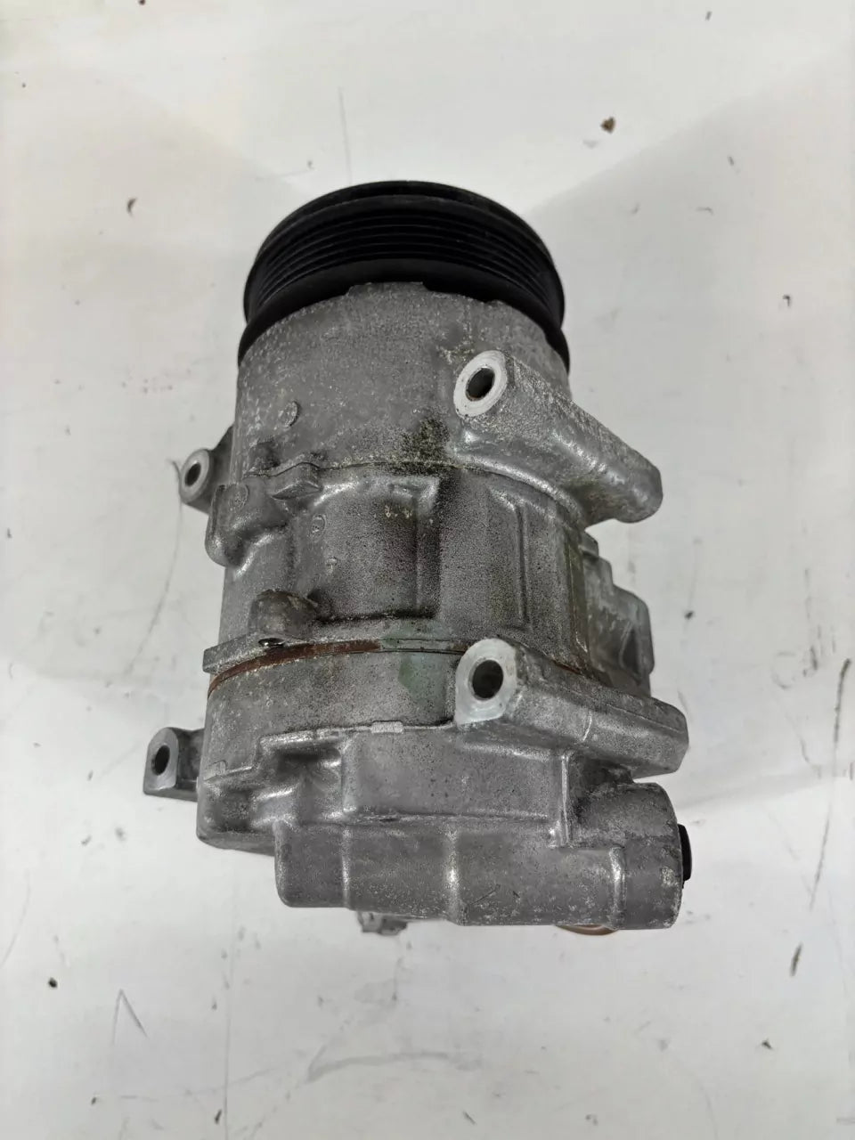 Compresor de aire acondicionado Subaru Outback BS 2,5 i AWD FB25 73111AL000