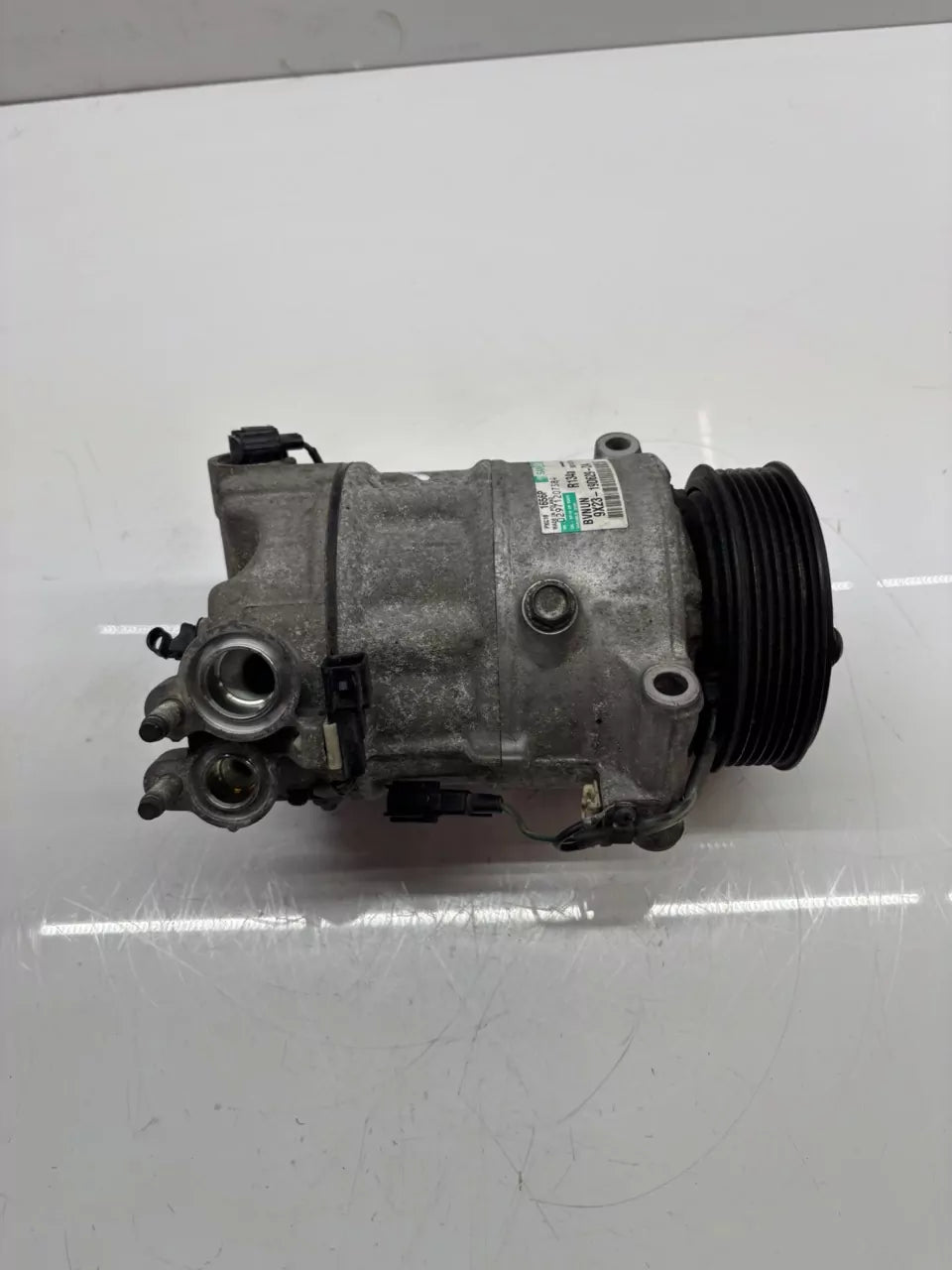 Compresor de aire acondicionado Land Rover Discovery 3.0 TD V6 306DT 9X23-19D629-DA