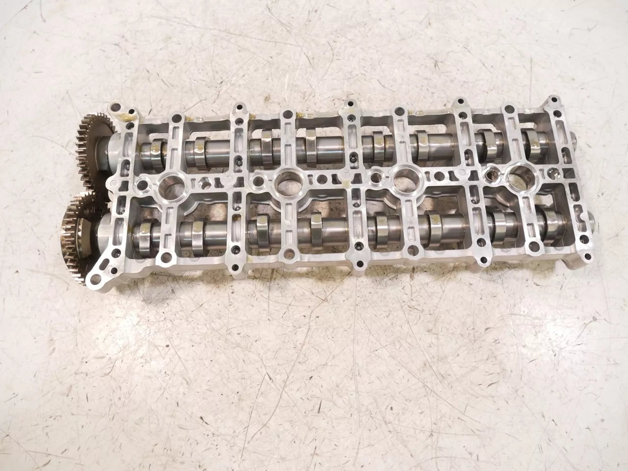 Alojamiento del árbol de levas BMW 2,0 118 d B47D20A B47 8570145