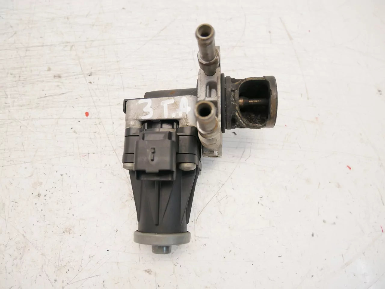 Válvula EGR Citroen Opel Peugeot 1,5 BlueHDI YH01 YHZ DV5RC 231200936