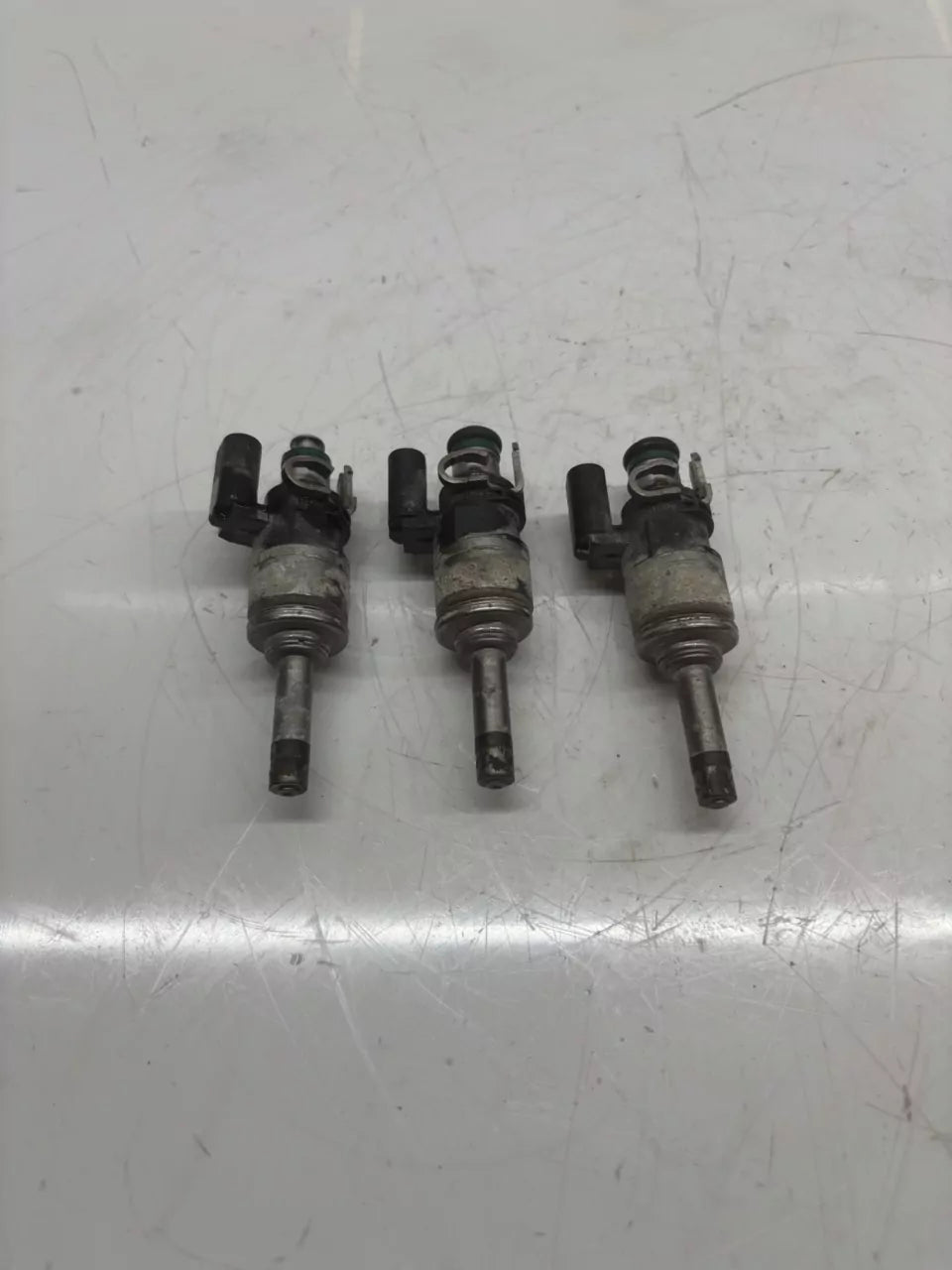 Boquilla inyector de combustible Ford Fiesta VII 1.0 EcoBoost M0JB H6BG-9F593-AB 3 unidades