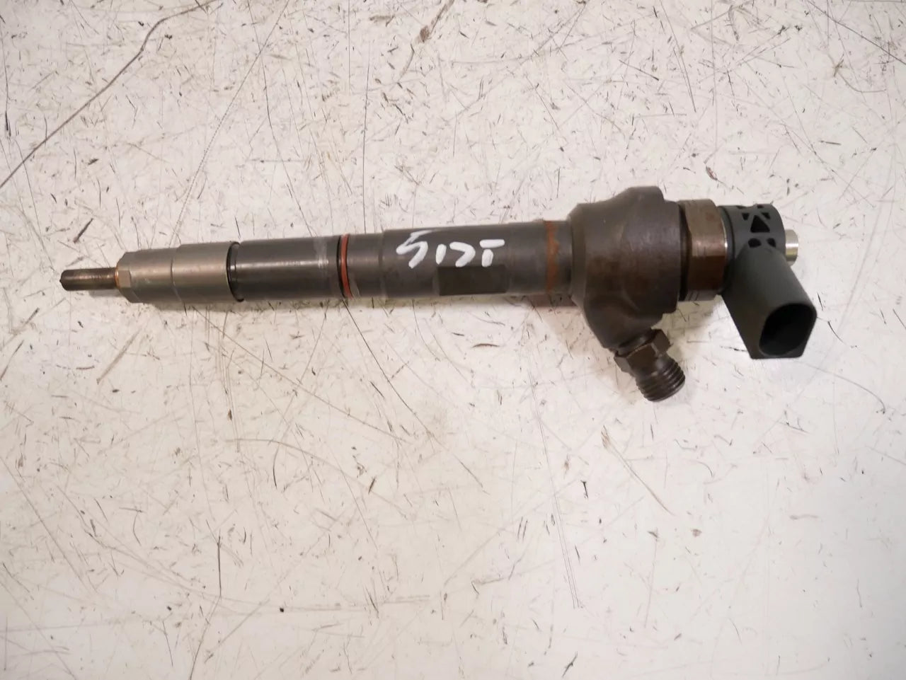 Inyector Boquilla de inyección Volkswagen Volkswagen 1,6 TDI Diesel CLHA CLH 04L130277A