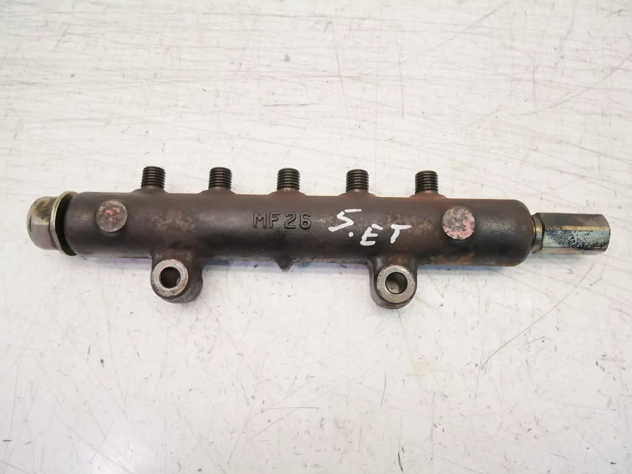 Rampa inyectora Mitsubishi 2,4 DI-D 4WD 4N15 1465A433