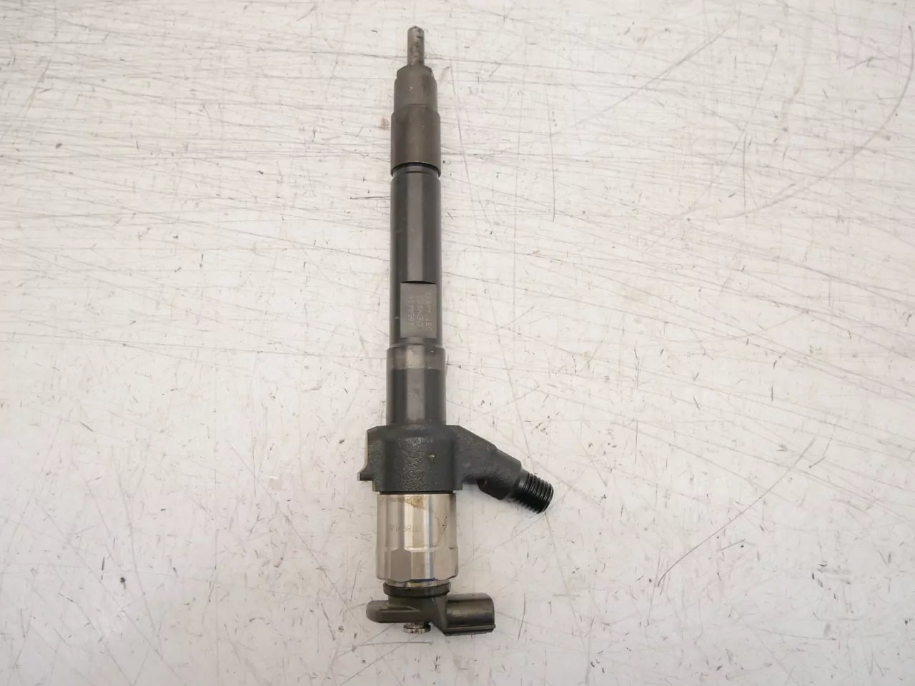 Inyector Boquilla de inyección Mitsubishi 2,4 DI-D 4WD 4N15 1465A439