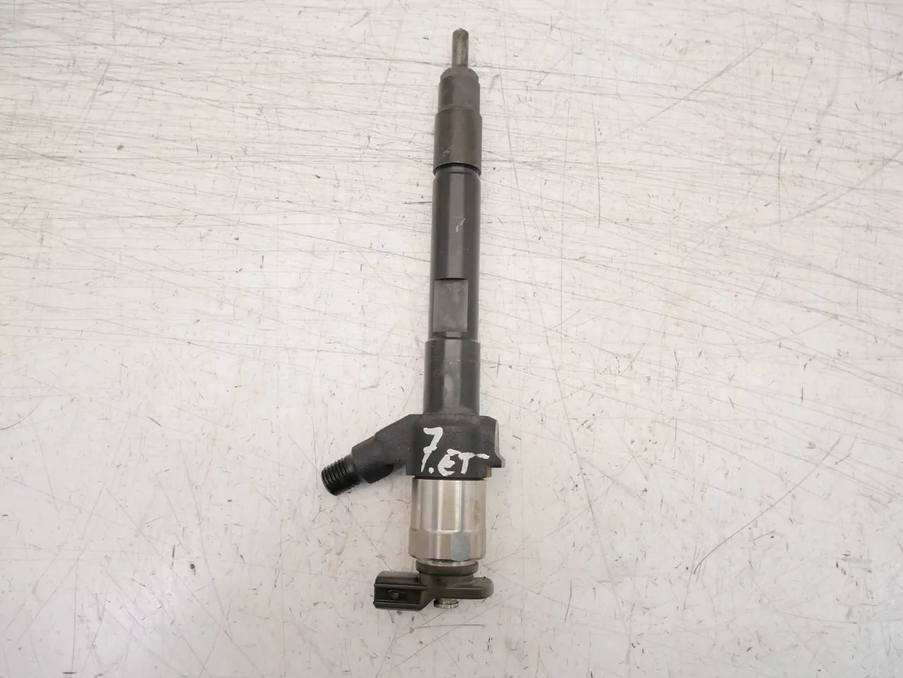 Inyector Boquilla de inyección Mitsubishi 2,4 DI-D 4WD 4N15 1465A439