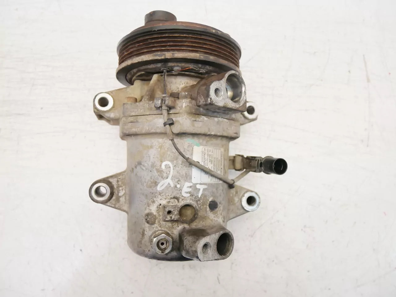 Compresor de aire acondicionado Mitsubishi 2,4 DI-D 4WD 4N15 92600D250C