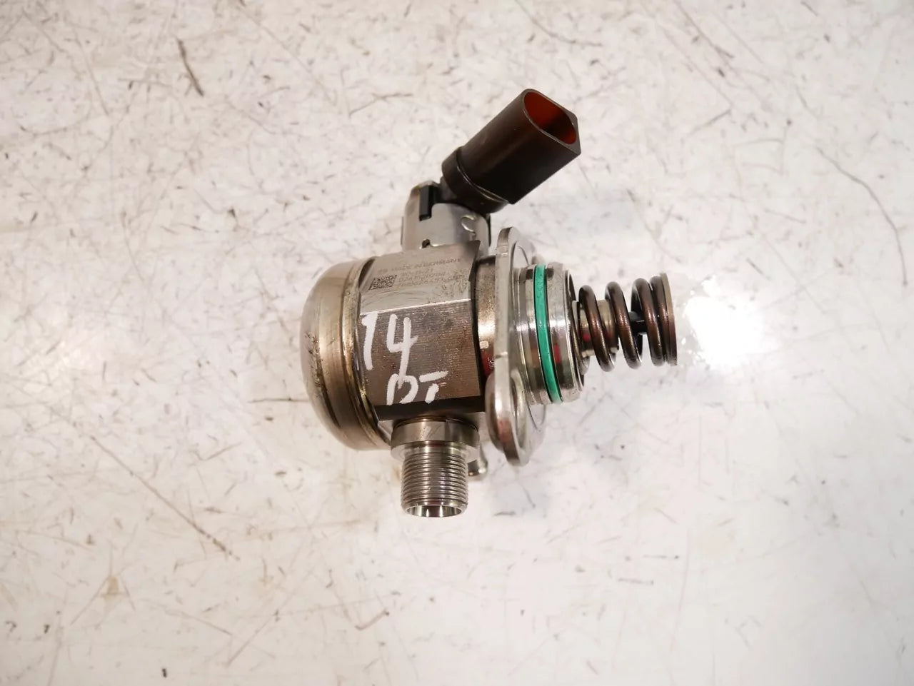 Bomba de combustible Mercedes-Benz 2,0 M260.920 260.920 M260 A2600700500