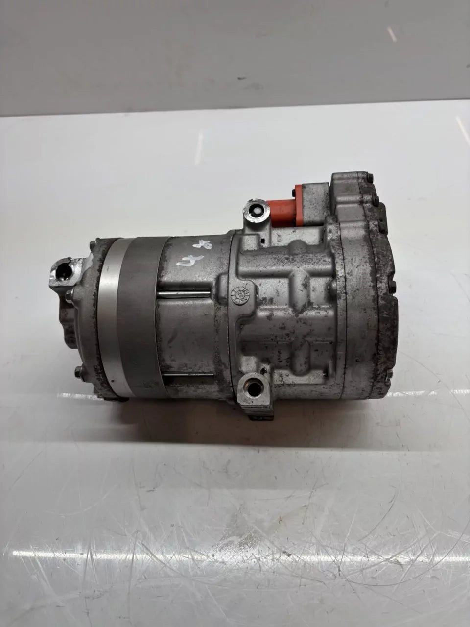 Compresor de aire acondicionado Hyundai Kia Tucson 1,6 T-GDI Hybrid G4FT 977E1CZ000